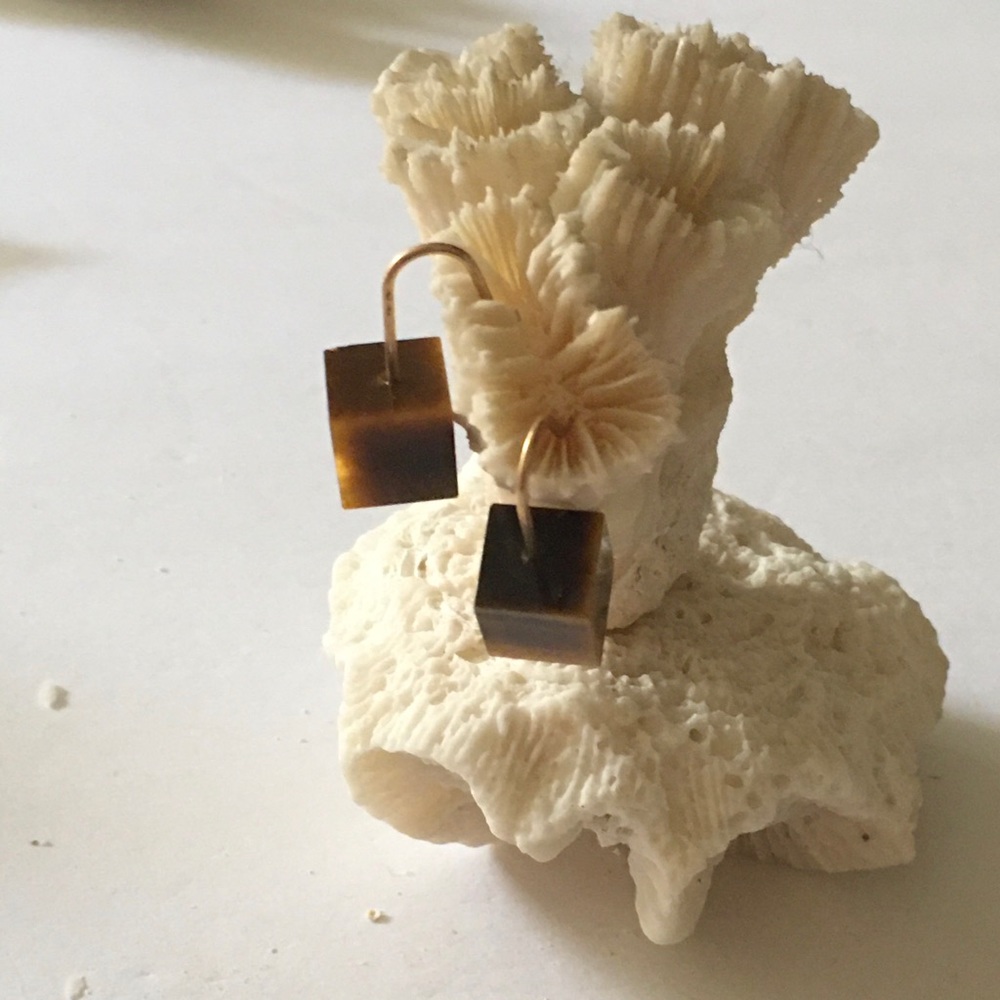 Earrings NWOT Vintage Tiger’s Eye Cube GF Dangle